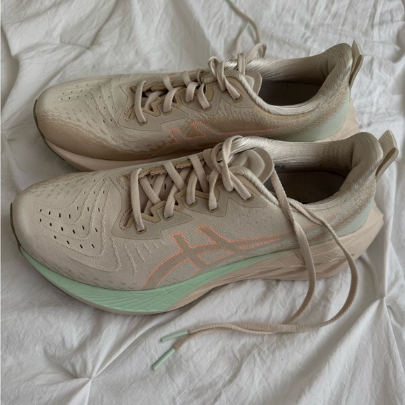 ASICS Women's Running Shoes - Cream and Mint - Picture 1 of 6